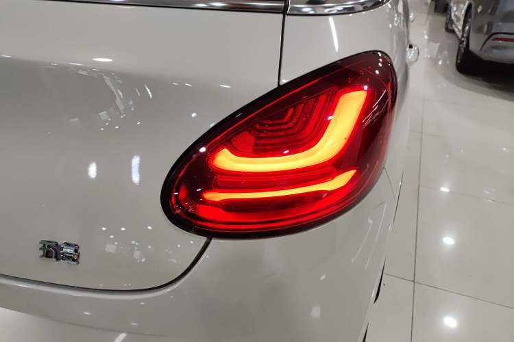 Used Wuling Bingo 2023 410 km Lingxi Deluxe Edition