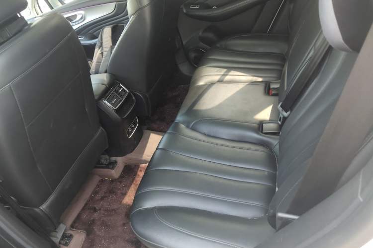 Used Roewe RX5 MAX 2021 Supreme Series 300TGI Automatic Luxury Cabin Edition Left Rear Seat