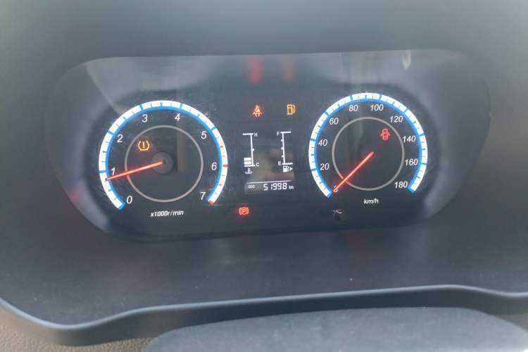 Used CHANGAN KAICHENG Ruixing M60 2023 1.5L GDI Comfort-Class Passenger Vehicle 6/7 Seats Instrument Cluster