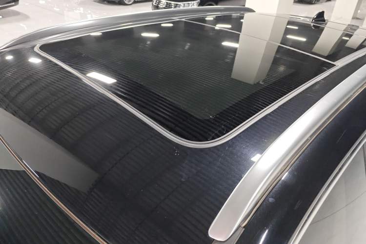 Used Hongqi HS5 2022 Revised Version 2.0T Smart Connect Flagship Edition
