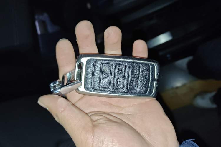 Used Land Rover Discovery Sport 2025 249 PS Performance Tech Edition
