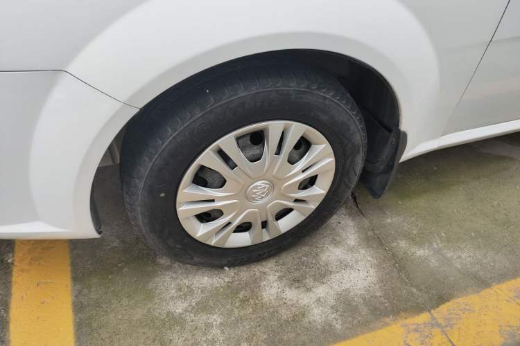 Used Buick Excelle 2015 1.5L Automatic Classic Model Left Front Wheel Hub