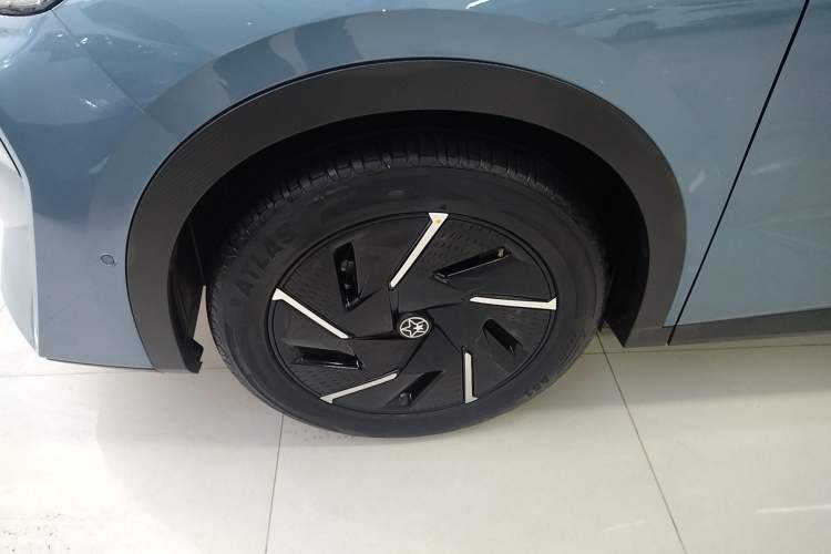 Used Venucia VX6 2023 520 Max
