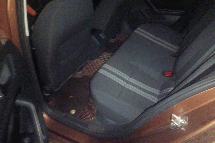 Used Volkswagen Lamando 2015 230TSI DSG Fashion Edition