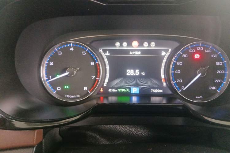 Used GAC Trumpchi GS8 2017 320T Two-Wheel Drive Luxury Smart Connectivity Version (7 Seats)
