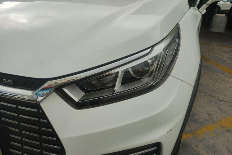 Used BYD Yuan New Energy 2018 EV360 Smart Connected Cool Model Left Front Headlight