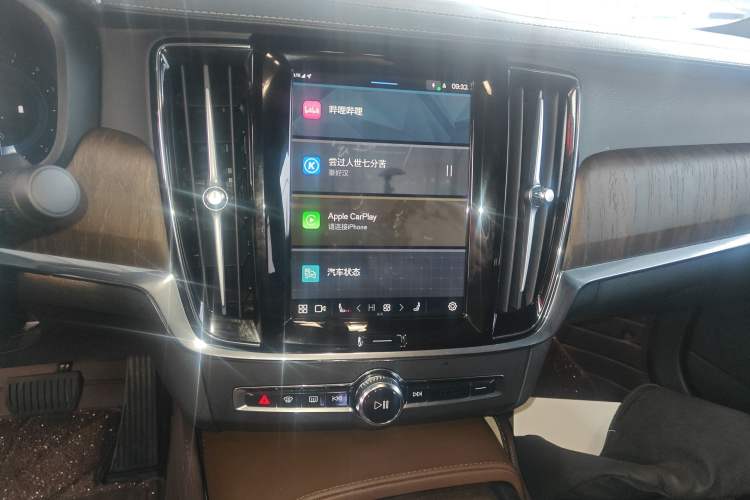 Used Volvo S90 2024 B5 Zhiyuan Luxury Edition