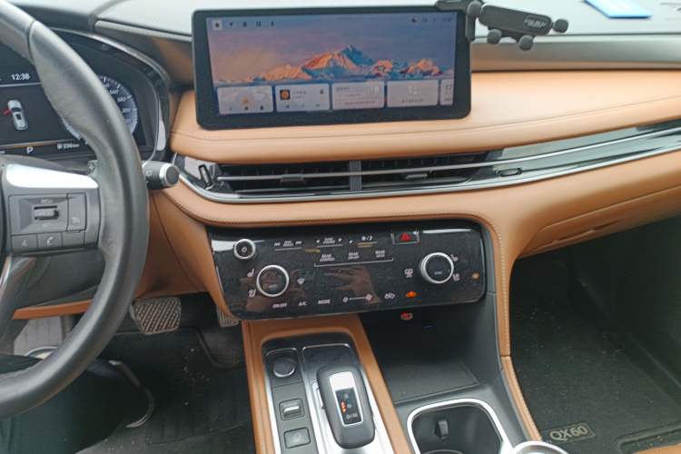 Used Infiniti QX60 2022 2.0T Four-Wheel Drive Luxury Edition Audio And AC Panel