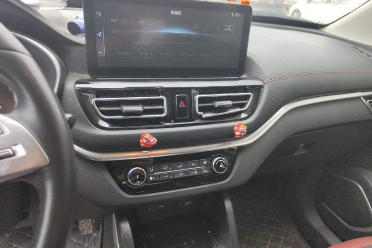 Used Bestune T33 2019 1.6L Manual Luxury Edition China VI
