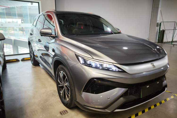 Used BYD Song Pro New Energy 2025 2nd Generation Intelligent Driving Version DM-i 75KM Overachiever Trim Front Right 45 Deg