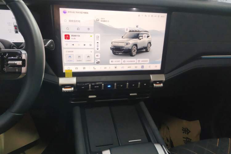 Used Deepal G318 2024 Four-Wheel-Drive Air Suspension Model Audio And AC Panel