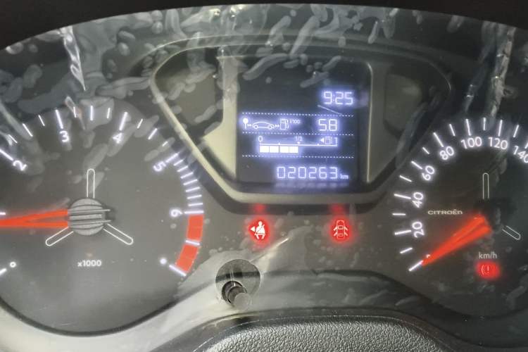 Used Citroen Elysee 2018 Revised Version 1.6L Manual Fashion Edition Odometer Close Up