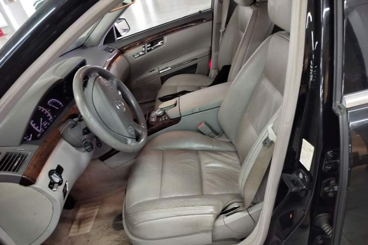 Used Mercedes-Benz S-Class 2010 S 350 L Luxury Model Left Front Seat