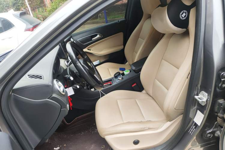 Used Mercedes-Benz GLA 2015 GLA 220 4MATIC Fashion Model