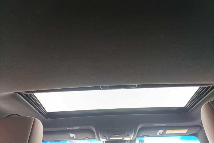 Used Lexus ES 2022 300h Excellence Edition
