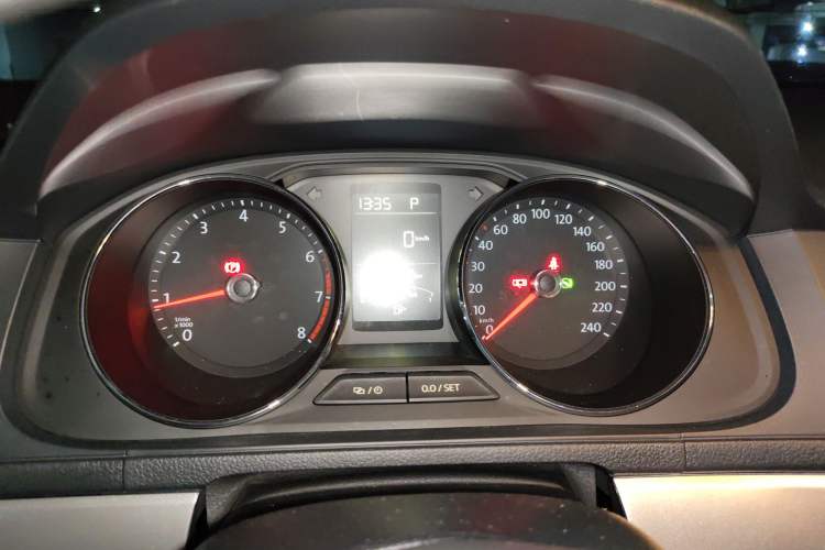 Used Volkswagen Lavida 2017 1.6L Automatic Comfort Edition
