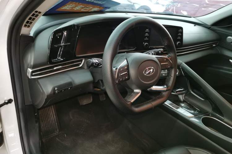 Used Hyundai Elantra 2021 1.5L CVT GLX Elite Edition
