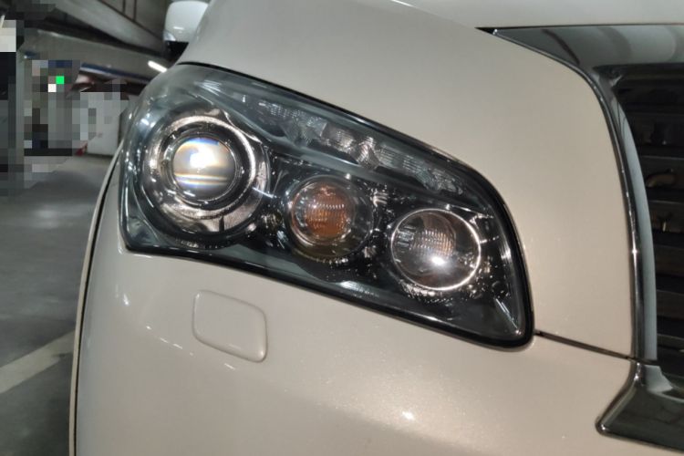 Used Infiniti QX80 2013 5.6L 4WD
