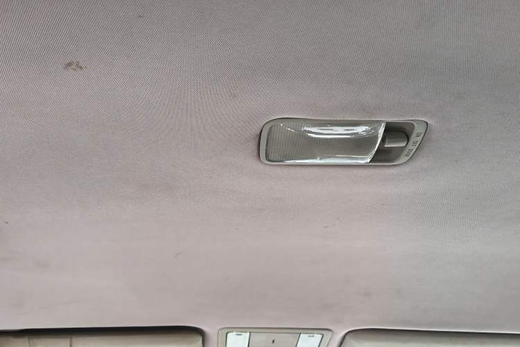 Used Nissan Tiida Sedan 2008 1.6L Automatic Fashion Edition Headliner