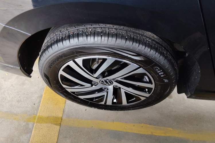 Used Volkswagen Lavida 2024 1.5L Automatic 5 Million Edition
