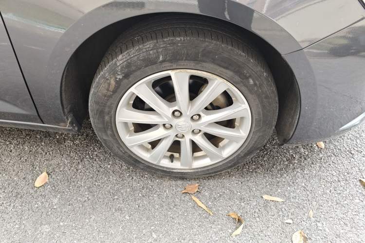 Used Buick Verano 2015 Sedan 20T Dual-Clutch Leading Model
