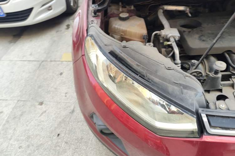 Used Ford EcoSport 2013 1.5L Automatic Fashion Model
