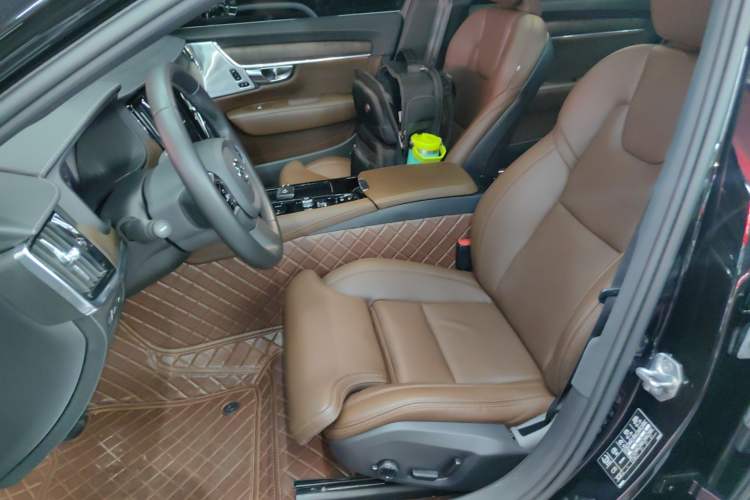 Used Volvo S90 New Energy 2021 T8 e-Drive Hybrid Luxury Edition