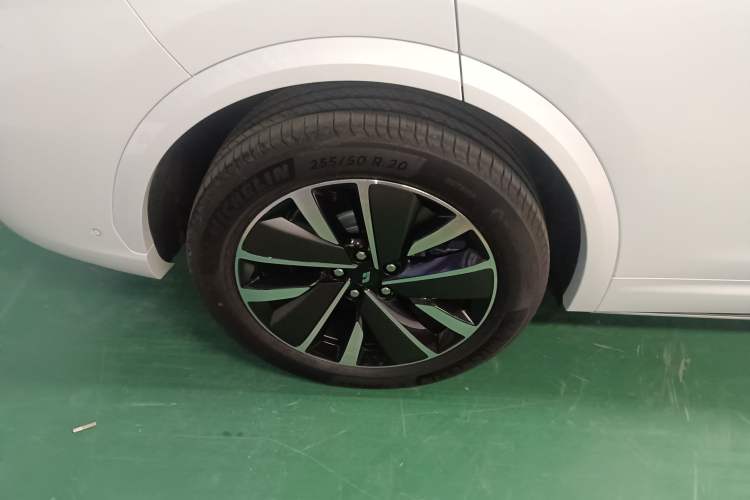 Used Li Auto L7 2025 Max Smart Refresh Edition Right Rear Wheel Hub