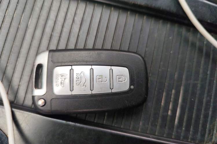 Used Hyundai Sonata 2013 2.0L Automatic Prestige Edition