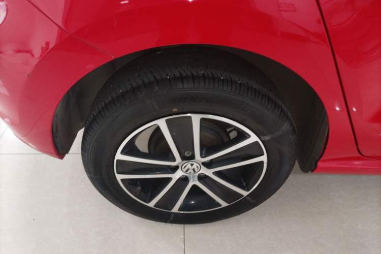 Used Volkswagen Polo 2016 1.6L Automatic Comfort Model