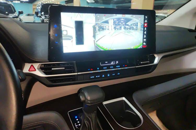 Used Toyota SIENNA 2021 2.5L Hybrid Comfort Edition