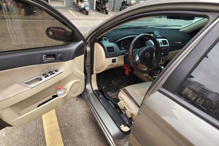 Used Brilliance Junjie FSV 2011 1.5L Automatic Luxury Edition