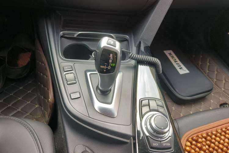 Used BMW 3 Series 2016 320Li Fashion Model
