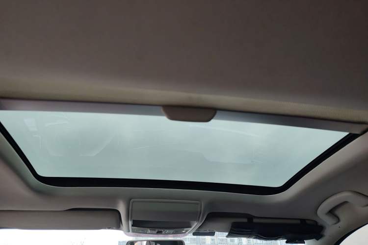 Used Volkswagen Lamando 2015 230TSI DSG Fashion Edition Headliner