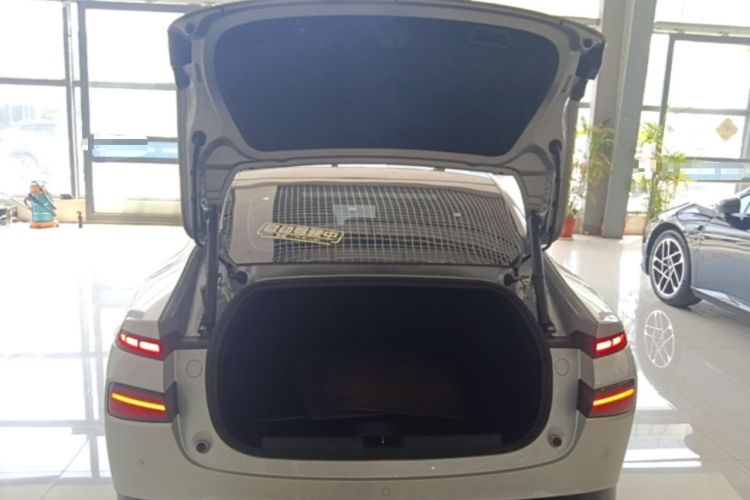 Used XPeng P7 2023 P7i 610 Max Performance Edition
