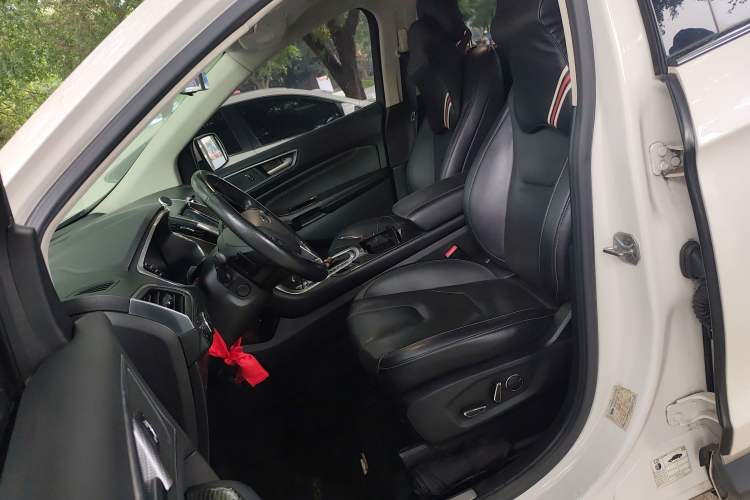 Used Ford Edge 2016 EcoBoost 245 Four-Wheel Drive Titanium 7-Seater
