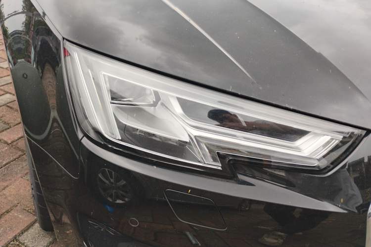 Used Audi A4L 2018 30th Anniversary Edition 40 TFSI Fashion Model Right Front Headlight