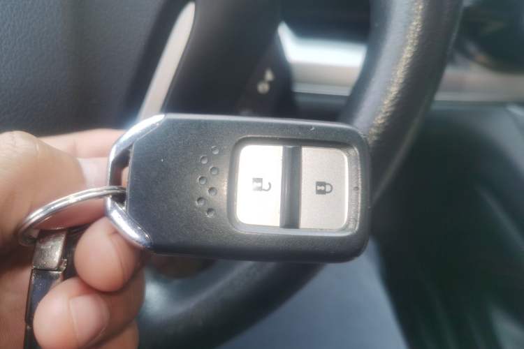 Used Honda CR-V 2015 2.0L two-wheel drive Fashion Edition