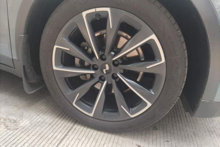 Used ONVO L60 2024 60 kWh Rear-Drive Version
