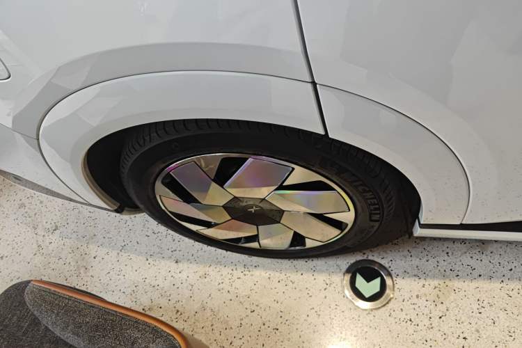 Used XPeng X9 2024 640 All-Wheel Drive High-Performance Max
