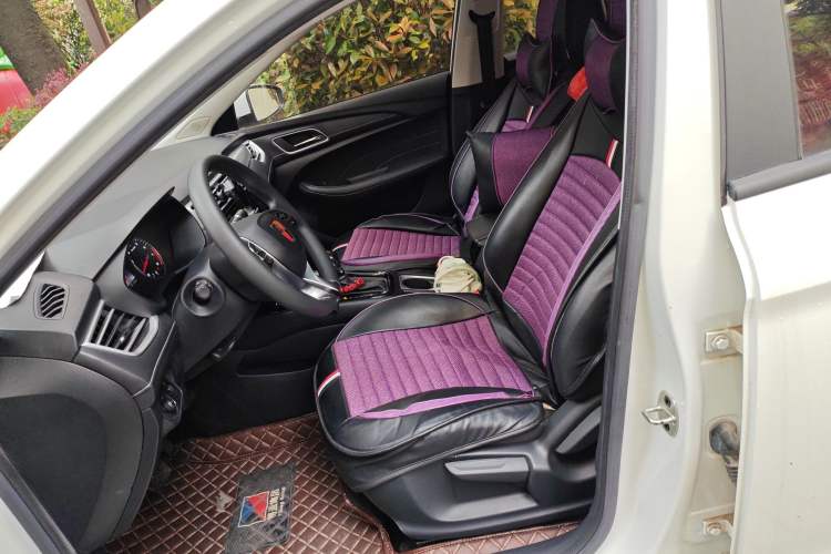 Used Roewe i5 2020 1.5L Automatic 4G Connected Linghao Edition Left Front Seat