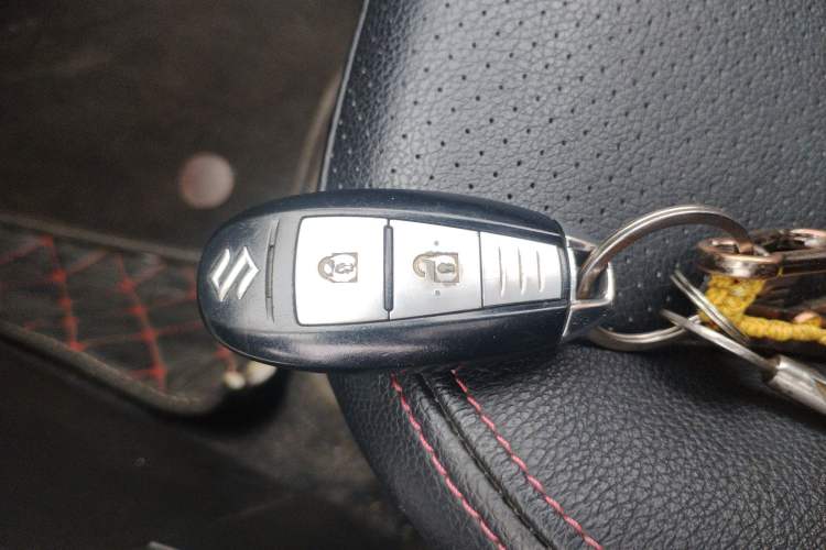 Used Suzuki S-Cross 2014 1.6L CVT Two-Wheel Drive Elite Version