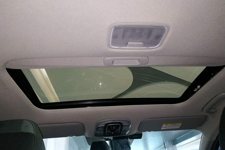 Used Hyundai Elantra 2021 1.5L CVT LUX Prestige Edition Headliner