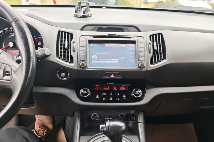 Used Kia Sportage R 2014 2.0L Automatic Two-Wheel Drive GLS Trim