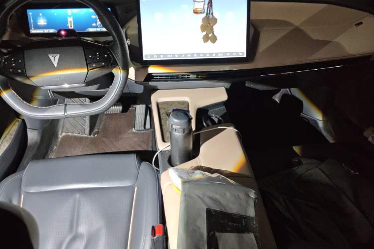 Used Deepal SL03 2022 515 Pure Electric Version Audio And AC Panel