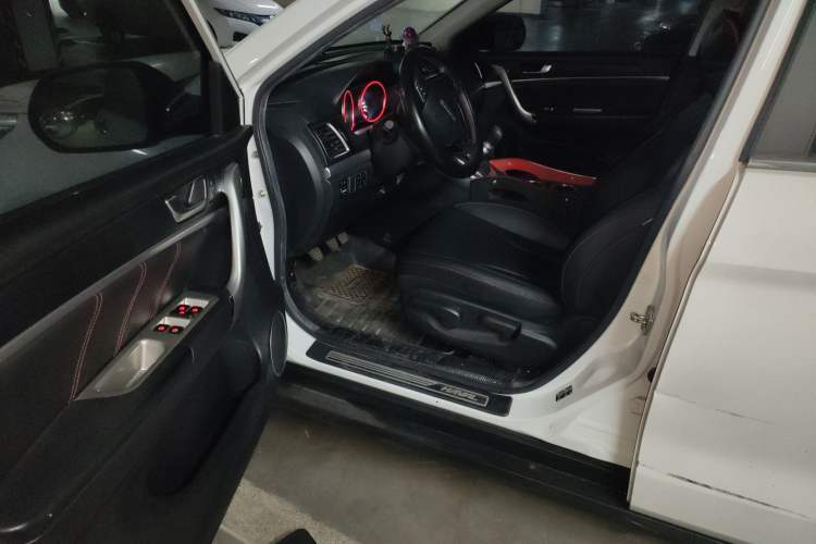 Used Haval M6 2018 1.5T Manual Two-Wheel Drive Elite Model Driver Seat