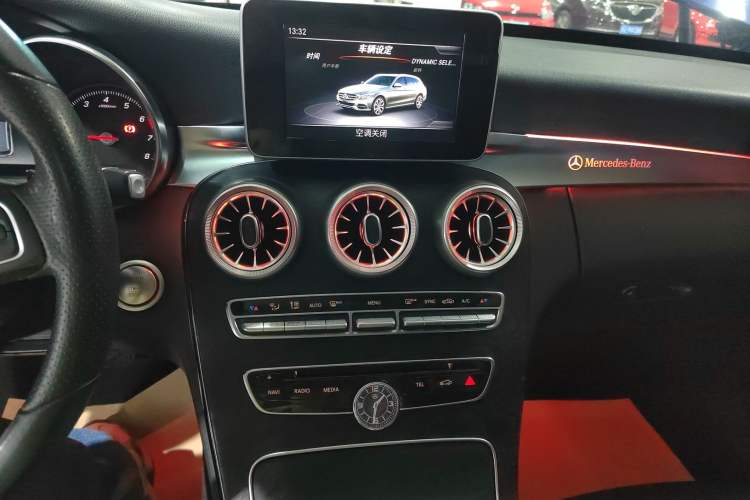 Used Mercedes-Benz C-Class 2018 C 200 Estate Audio And AC Panel