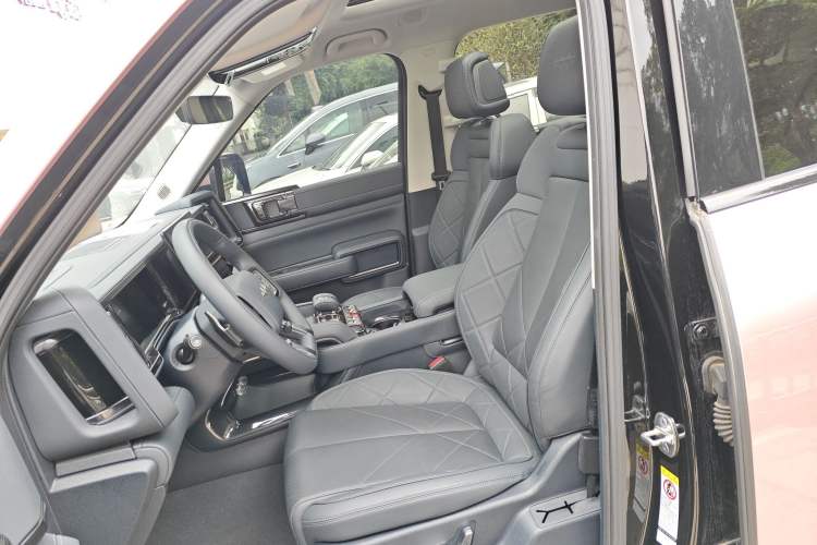 Used Formula Leopard 5 2025 TianShen Intelligent Driving Ultra Edition Left Front Seat