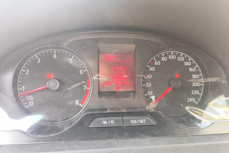 Used Volkswagen Santana 2015 HaoNa 1.6L Manual Fashion Edition Instrument Cluster