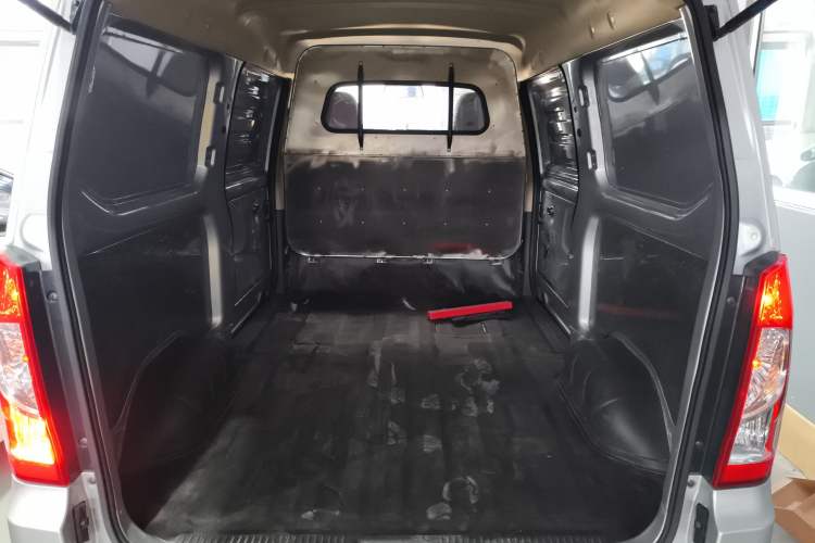 Used Wuling Rongguang S 2021 1.2L Standard Model Enclosed-Window Vehicle Power-Assist Version 2 Seats LSI